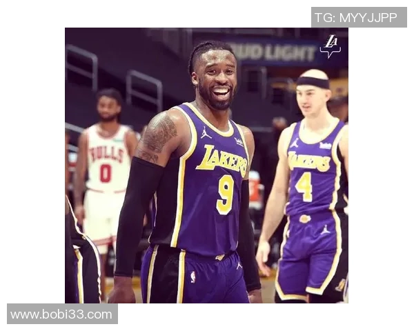 2015年NBA湖人对火箭精彩对决回顾与赛季分析